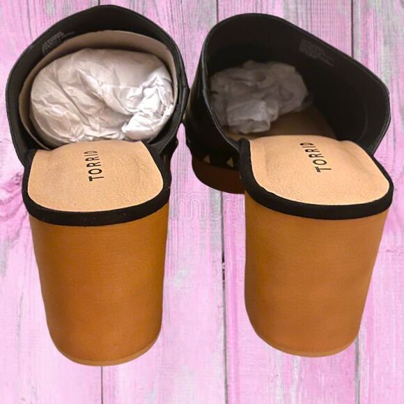 Torrid Faux Leather Black Studded Mule Shoes Wide Width - Size 9.5 WW NIB - Picture 4 of 12